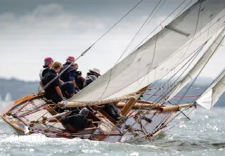 Foto 7 di 15: William Fife III 8 Metre 1914