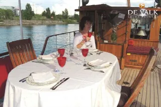 Foto 7 di 23: Brooke MARINE 65