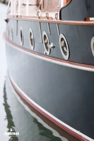 Foto 10 di 86: Thornycroft 60 ft Motor Yacht 1922/2025