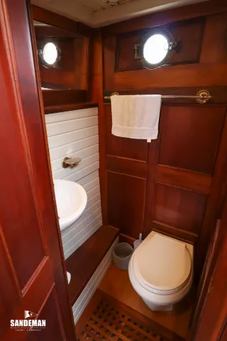 Foto 80 di 130: Camper & Nicholsons 68 ft Motor Yacht 1895/2025