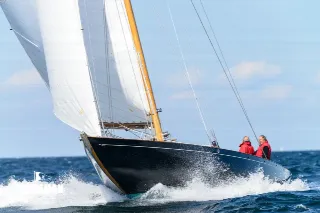 Foto 10 di 112: Abeking & Rasmussen 51 ft 80 sq m Seefahrtkreuzer Sloop 1936/2013