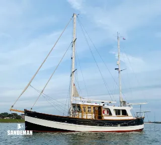 Foto 2 di 98: GL WATSON 55 ft MFV Motorsailer 1960