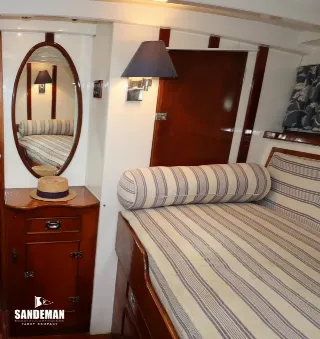 Foto 56 di 72: RAMPART 48 TWIN SCREW CLASSIC MOTOR YACHT 1962/2002