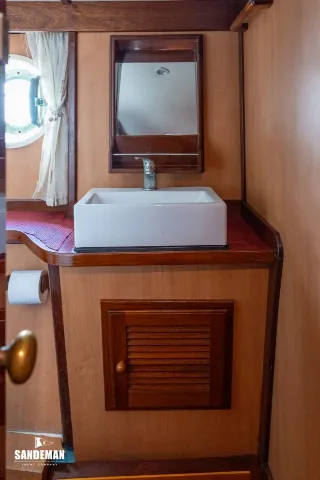 Foto 81 di 93: JOHN BAIN 57 FT TWIN SCREW MOTORSAILER KETCH 1971