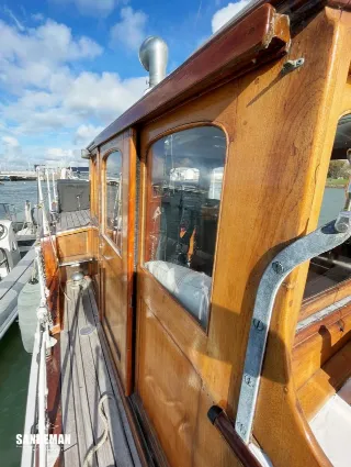 Foto 19 di 90: SAUNDERS-ROE 45 FT MEDINA/SARO CLASS TWIN SCREW MOTOR YACHT 1937/ 2011
