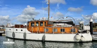 Foto 6 di 90: SAUNDERS-ROE 45 FT MEDINA/SARO CLASS TWIN SCREW MOTOR YACHT 1937/ 2011