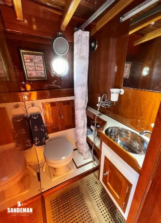 Foto 54 di 64: Reg Freeman-Attrill 40ft Twin Screw Motor Yacht 1966/2007