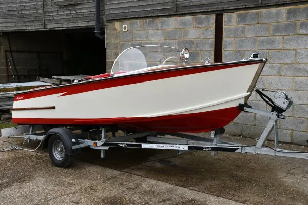 Healey Marine Sports Boat 55 with trailer totally restored ​