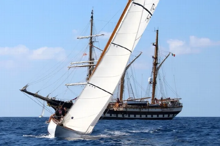 Podio d'argento e Premio Eleganza per Aria alle Vele d'Epoca di Imperia 2026